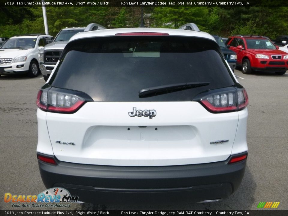 2019 Jeep Cherokee Latitude Plus 4x4 Bright White / Black Photo #4