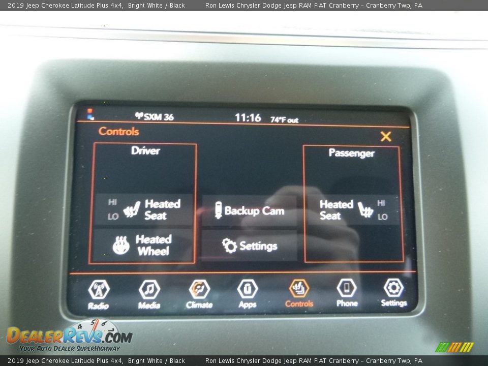 2019 Jeep Cherokee Latitude Plus 4x4 Bright White / Black Photo #17