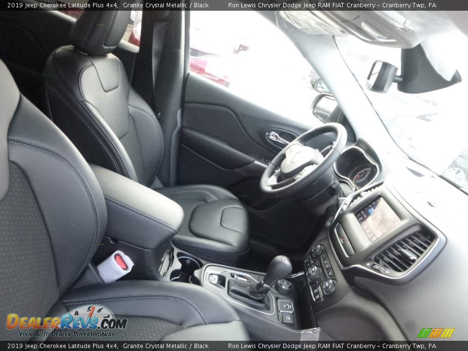 2019 Jeep Cherokee Latitude Plus 4x4 Granite Crystal Metallic / Black Photo #10