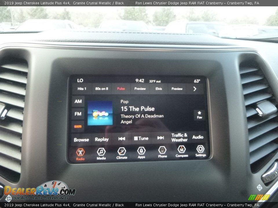 2019 Jeep Cherokee Latitude Plus 4x4 Granite Crystal Metallic / Black Photo #16