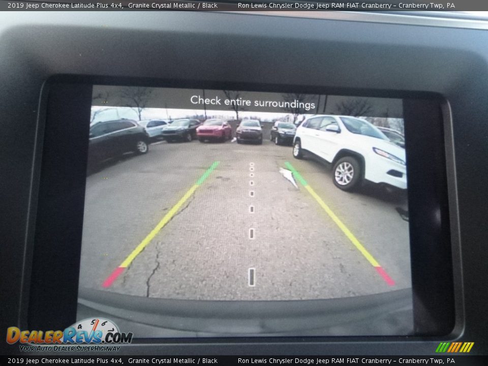 2019 Jeep Cherokee Latitude Plus 4x4 Granite Crystal Metallic / Black Photo #17