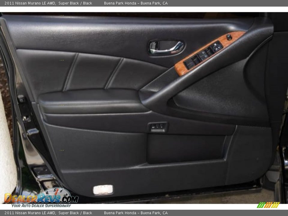 2011 Nissan Murano LE AWD Super Black / Black Photo #27