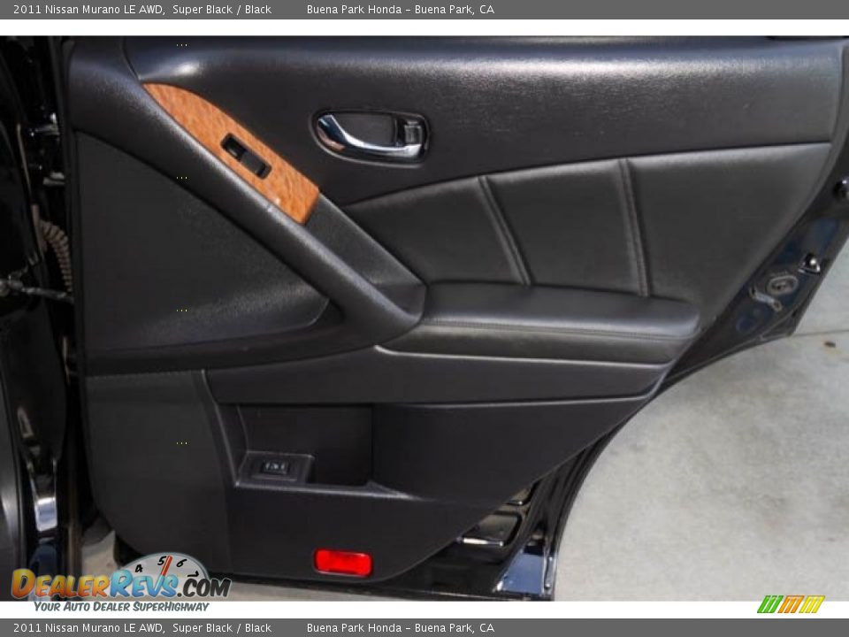 2011 Nissan Murano LE AWD Super Black / Black Photo #30