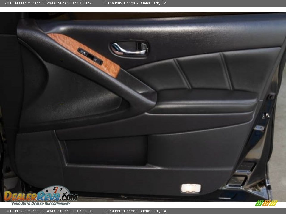 2011 Nissan Murano LE AWD Super Black / Black Photo #31