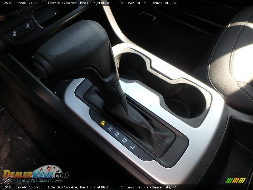2018 Chevrolet Colorado LT Extended Cab 4x4 Shifter Photo #18