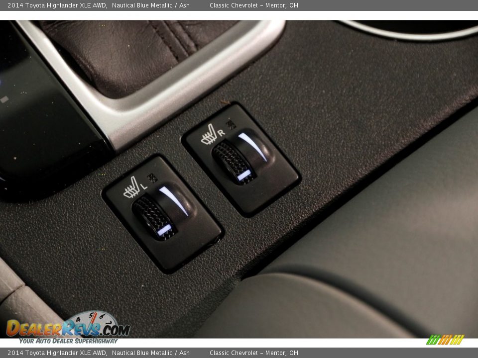 2014 Toyota Highlander XLE AWD Nautical Blue Metallic / Ash Photo #16