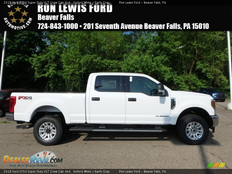 2018 Ford F250 Super Duty XLT Crew Cab 4x4 Oxford White / Earth Gray Photo #1
