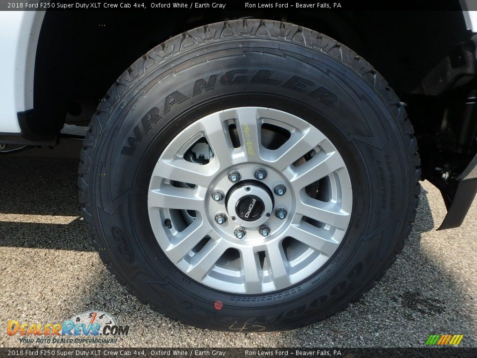 2018 Ford F250 Super Duty XLT Crew Cab 4x4 Oxford White / Earth Gray Photo #2