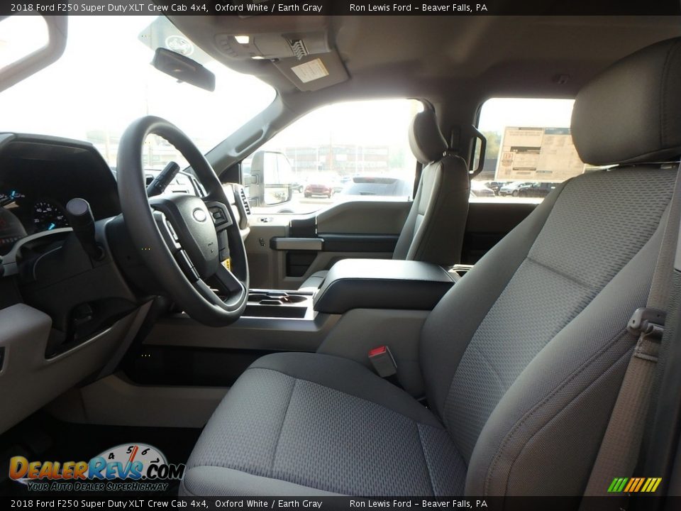 2018 Ford F250 Super Duty XLT Crew Cab 4x4 Oxford White / Earth Gray Photo #10