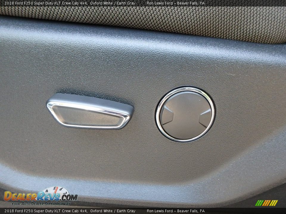 2018 Ford F250 Super Duty XLT Crew Cab 4x4 Oxford White / Earth Gray Photo #15