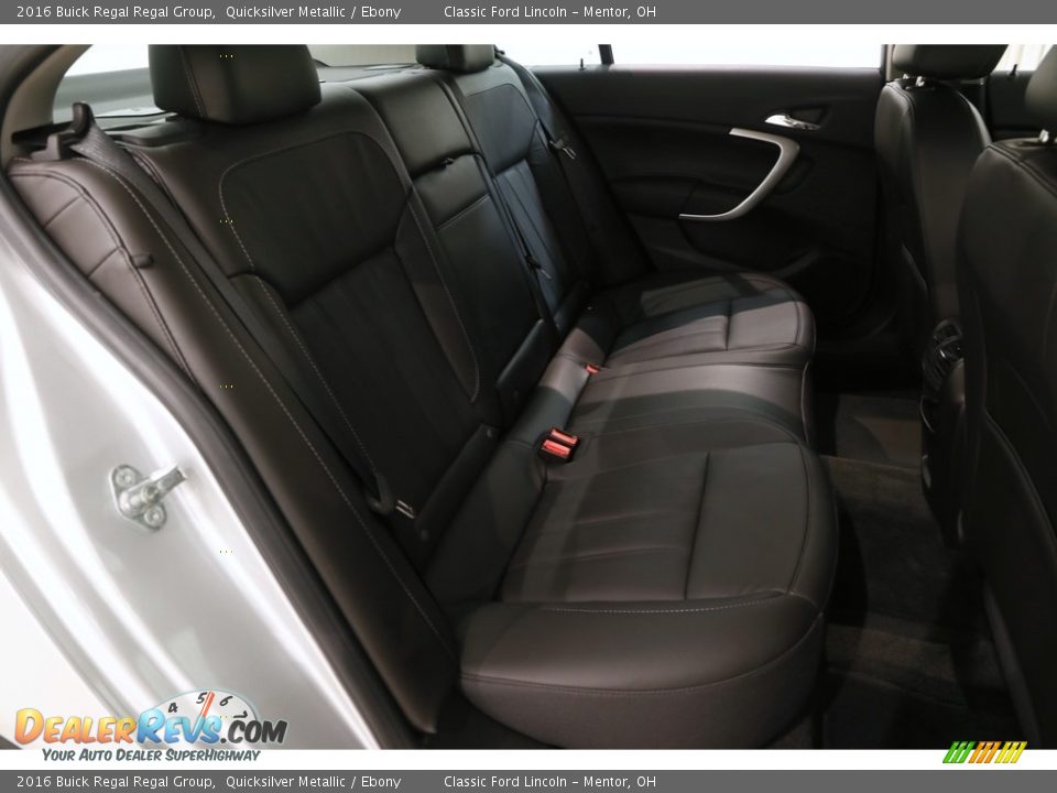 2016 Buick Regal Regal Group Quicksilver Metallic / Ebony Photo #20