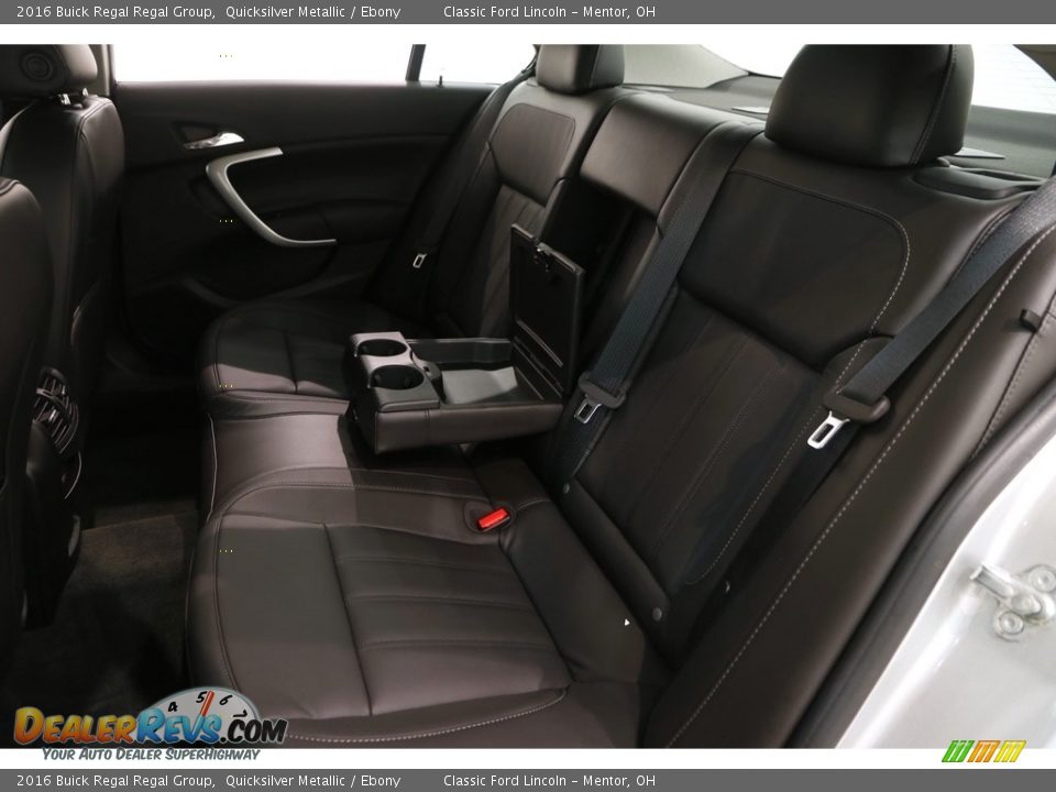 2016 Buick Regal Regal Group Quicksilver Metallic / Ebony Photo #22