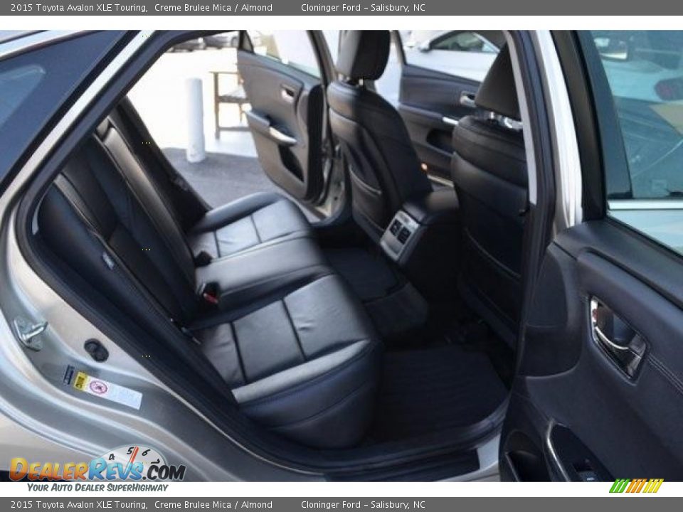 2015 Toyota Avalon XLE Touring Creme Brulee Mica / Almond Photo #14