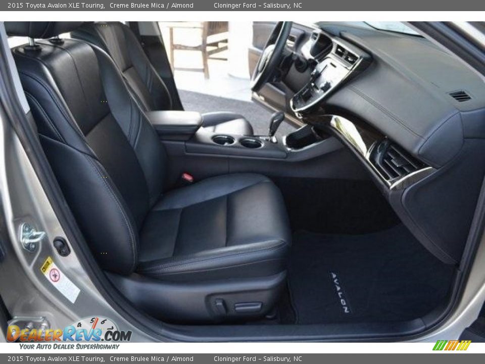 2015 Toyota Avalon XLE Touring Creme Brulee Mica / Almond Photo #16