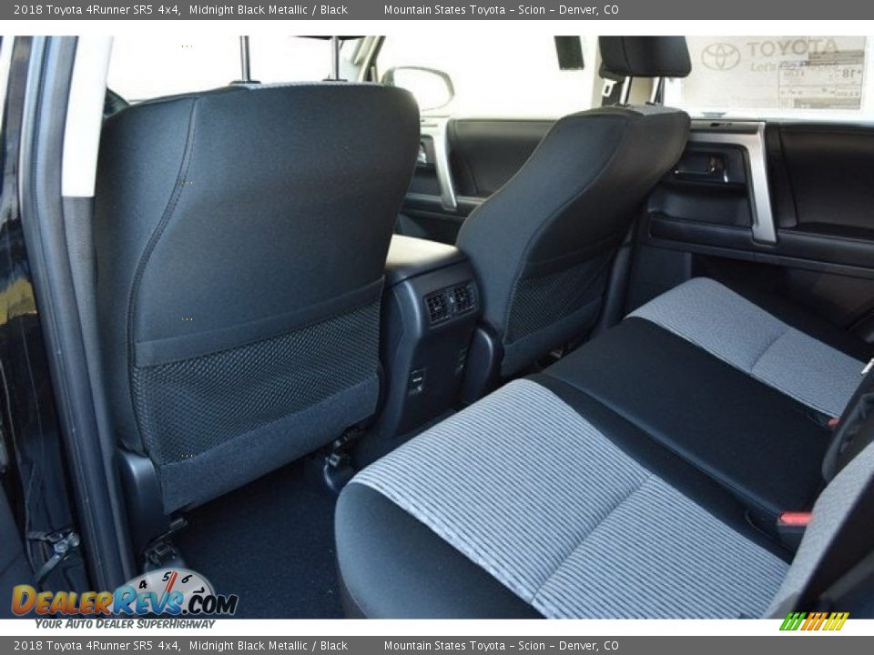2018 Toyota 4Runner SR5 4x4 Midnight Black Metallic / Black Photo #14