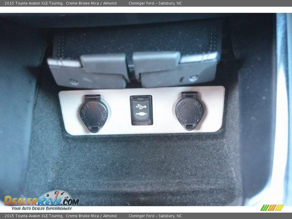 2015 Toyota Avalon XLE Touring Creme Brulee Mica / Almond Photo #21