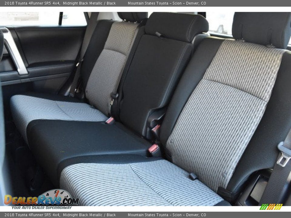 2018 Toyota 4Runner SR5 4x4 Midnight Black Metallic / Black Photo #16