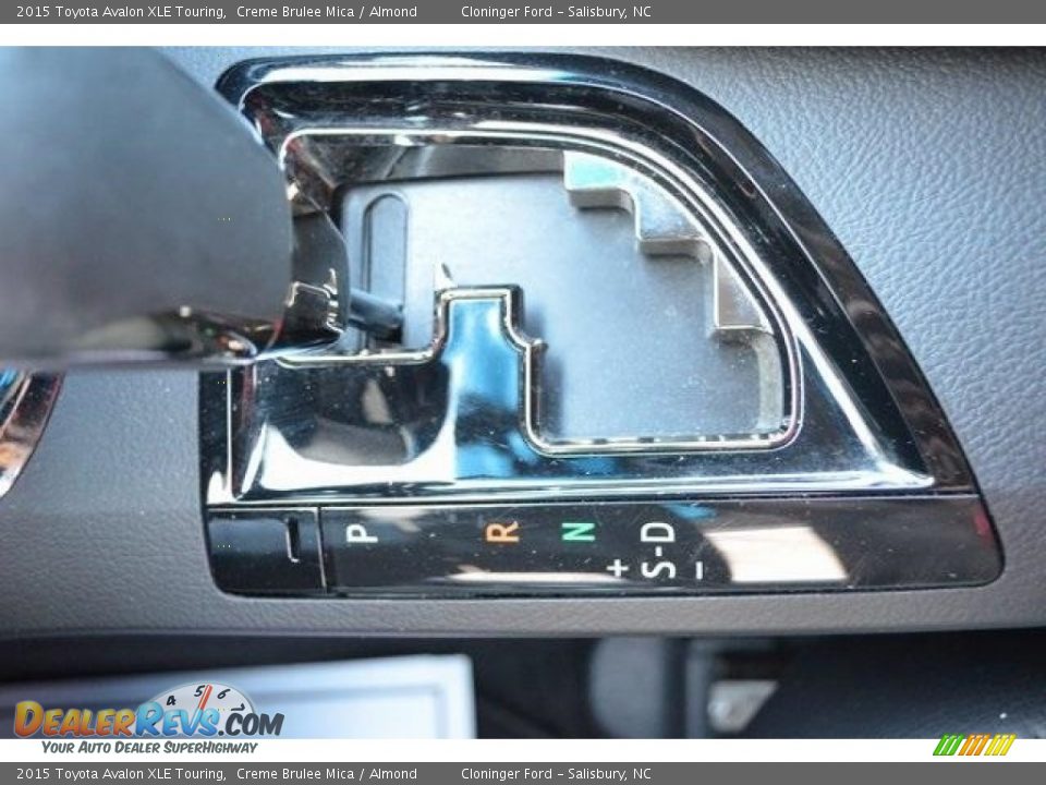 2015 Toyota Avalon XLE Touring Creme Brulee Mica / Almond Photo #23