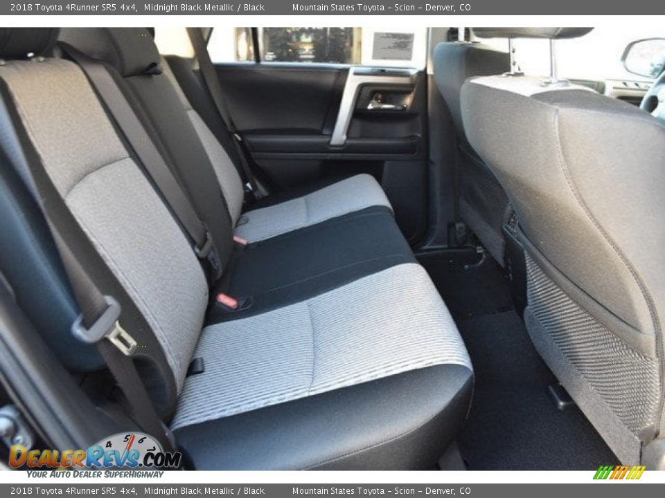 2018 Toyota 4Runner SR5 4x4 Midnight Black Metallic / Black Photo #18