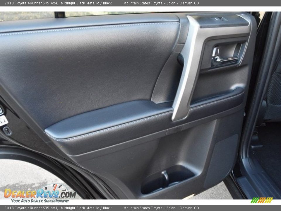 2018 Toyota 4Runner SR5 4x4 Midnight Black Metallic / Black Photo #21