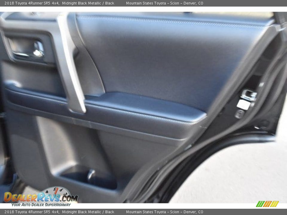 2018 Toyota 4Runner SR5 4x4 Midnight Black Metallic / Black Photo #23