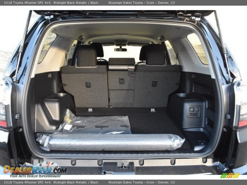 2018 Toyota 4Runner SR5 4x4 Midnight Black Metallic / Black Photo #30