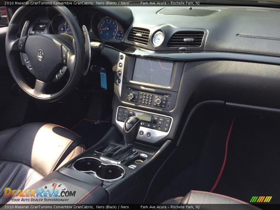 2010 Maserati GranTurismo Convertible GranCabrio Nero (Black) / Nero Photo #33
