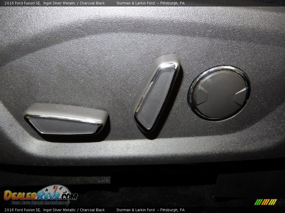 2016 Ford Fusion SE Ingot Silver Metallic / Charcoal Black Photo #12