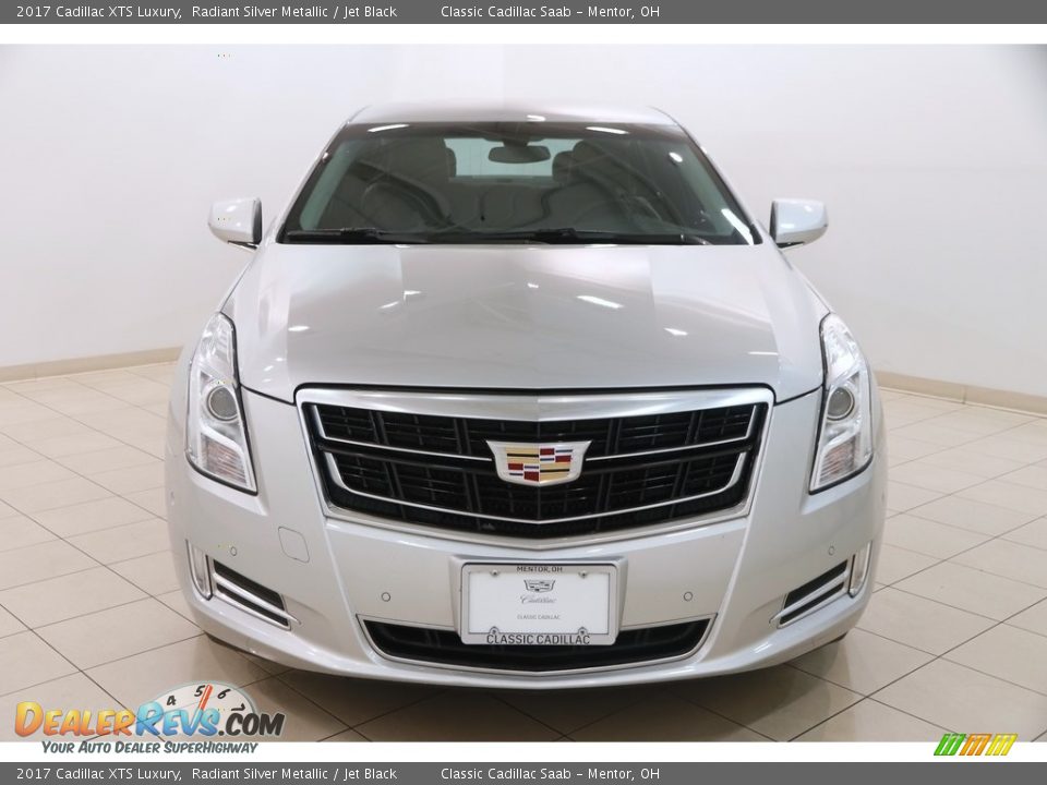2017 Cadillac XTS Luxury Radiant Silver Metallic / Jet Black Photo #2