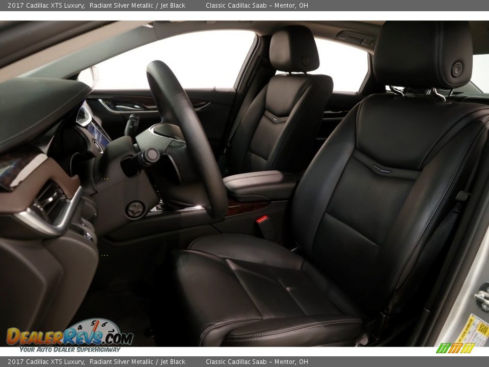 2017 Cadillac XTS Luxury Radiant Silver Metallic / Jet Black Photo #5