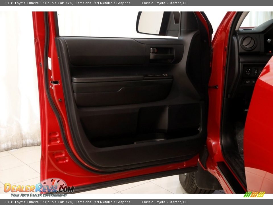 2018 Toyota Tundra SR Double Cab 4x4 Barcelona Red Metallic / Graphite Photo #4