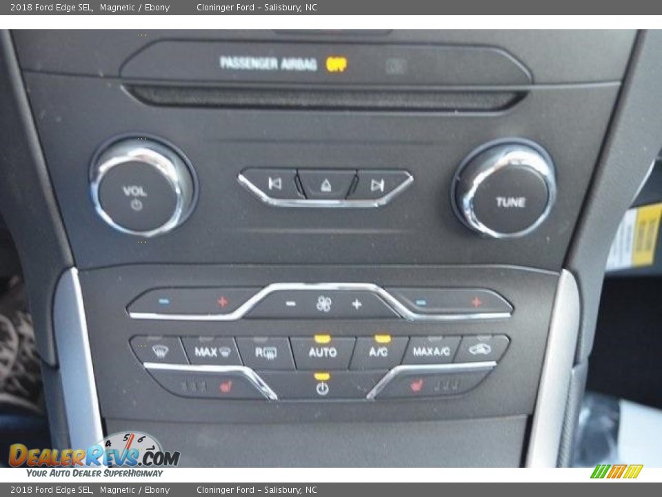 2018 Ford Edge SEL Magnetic / Ebony Photo #17