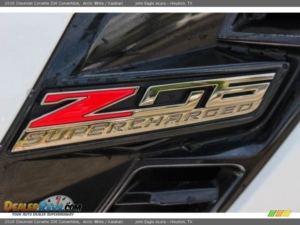 2016 Chevrolet Corvette Z06 Convertible Arctic White / Kalahari Photo #11