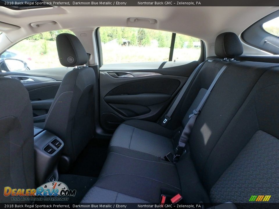 2018 Buick Regal Sportback Preferred Darkmoon Blue Metallic / Ebony Photo #12