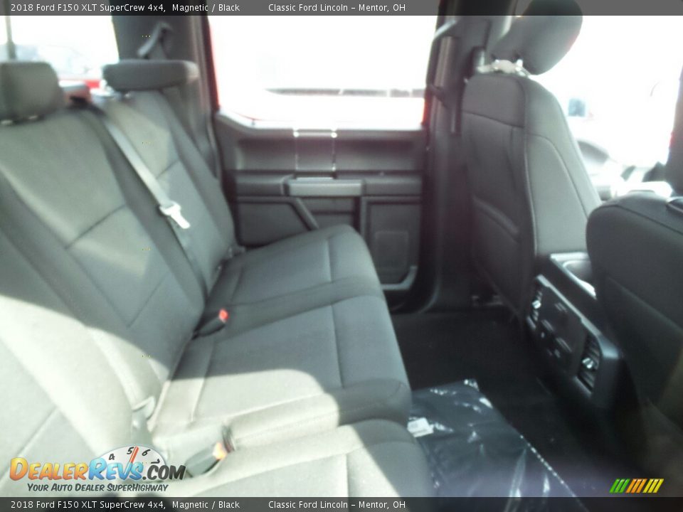 2018 Ford F150 XLT SuperCrew 4x4 Magnetic / Black Photo #5