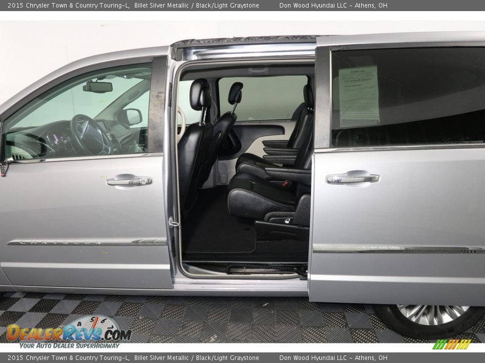 2015 Chrysler Town & Country Touring-L Billet Silver Metallic / Black/Light Graystone Photo #30