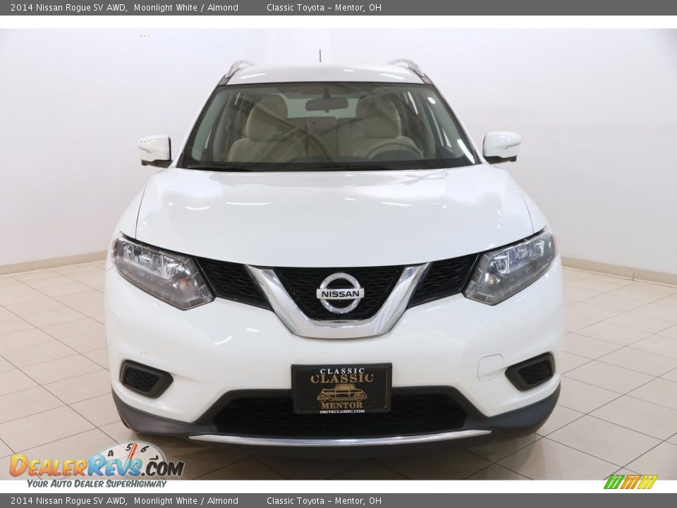 2014 Nissan Rogue SV AWD Moonlight White / Almond Photo #2