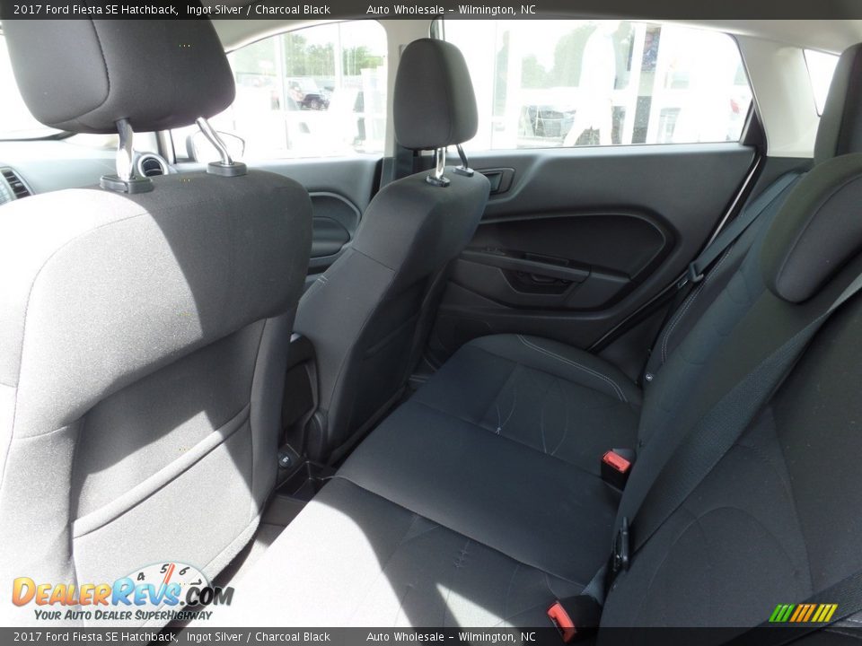 2017 Ford Fiesta SE Hatchback Ingot Silver / Charcoal Black Photo #12