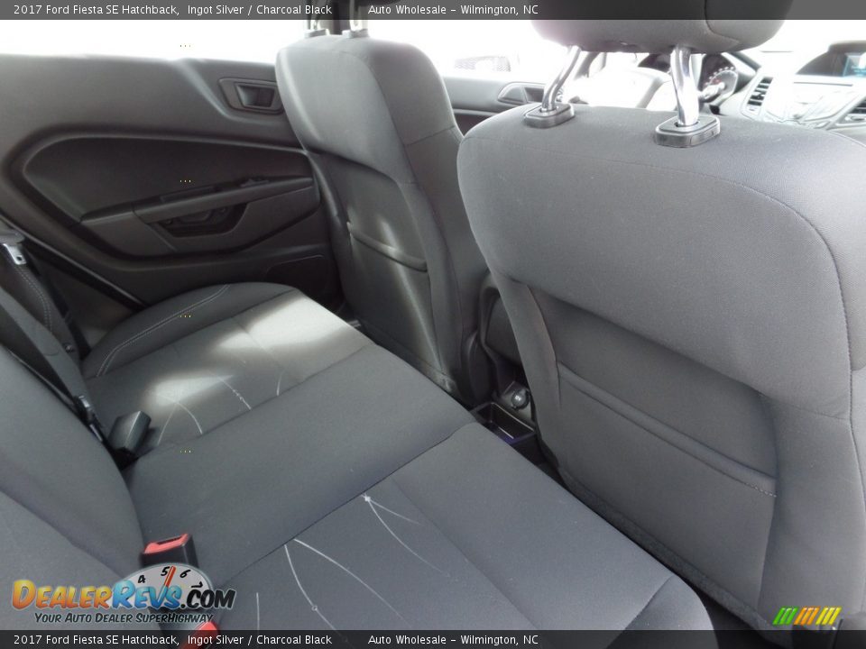 2017 Ford Fiesta SE Hatchback Ingot Silver / Charcoal Black Photo #14