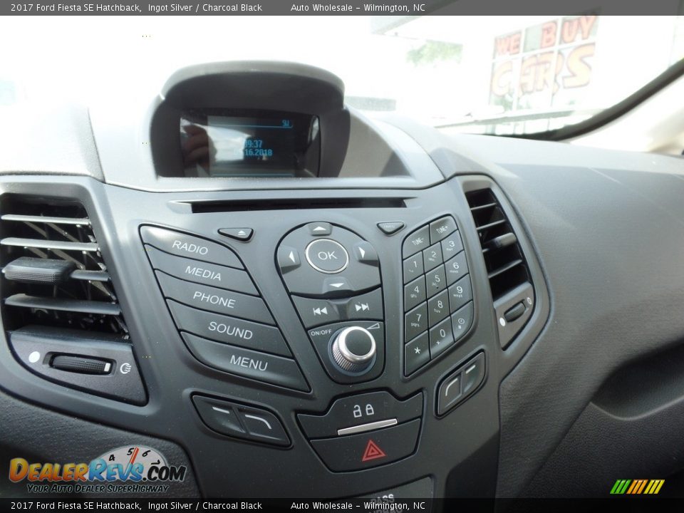 2017 Ford Fiesta SE Hatchback Ingot Silver / Charcoal Black Photo #17