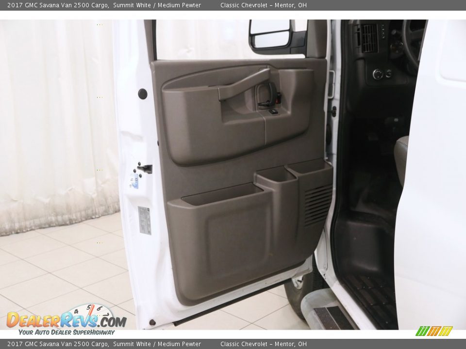 2017 GMC Savana Van 2500 Cargo Summit White / Medium Pewter Photo #4
