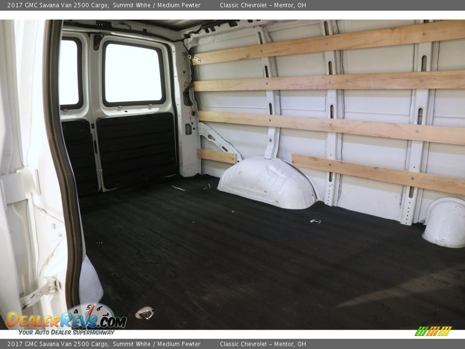 2017 GMC Savana Van 2500 Cargo Summit White / Medium Pewter Photo #13