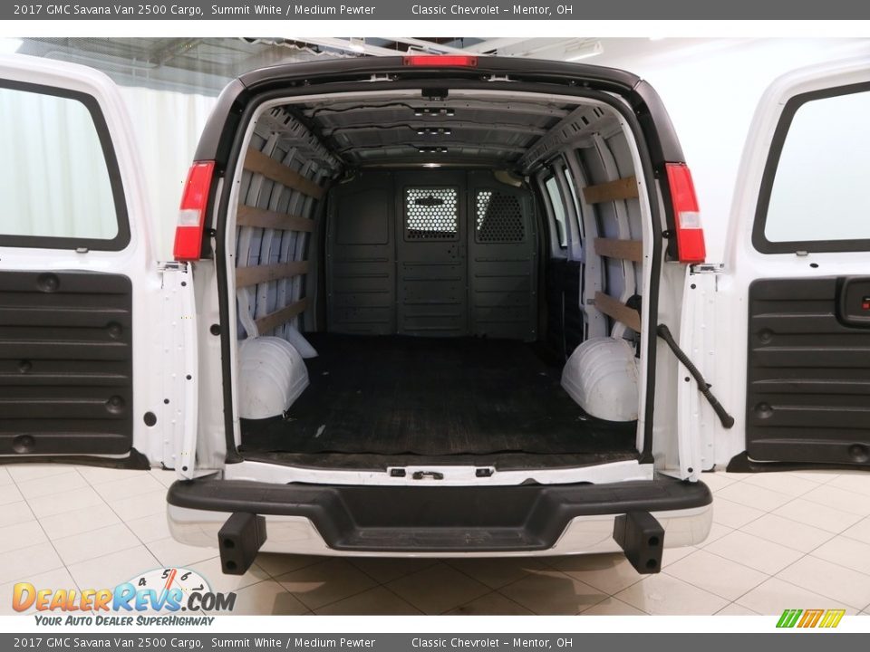 2017 GMC Savana Van 2500 Cargo Summit White / Medium Pewter Photo #16