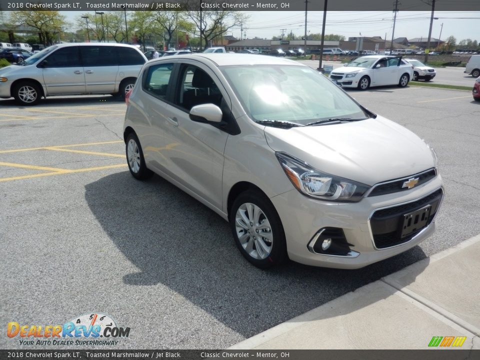 Front 3/4 View of 2018 Chevrolet Spark LT Photo #3