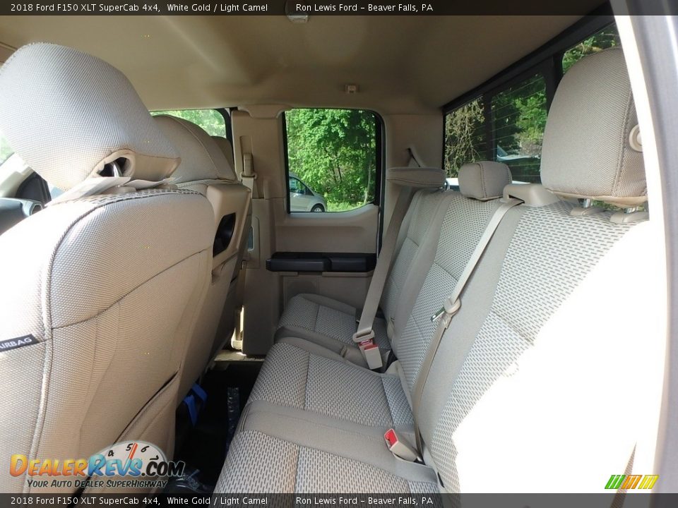Rear Seat of 2018 Ford F150 XLT SuperCab 4x4 Photo #11