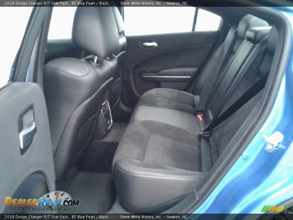 2018 Dodge Charger R/T Scat Pack B5 Blue Pearl / Black Photo #11