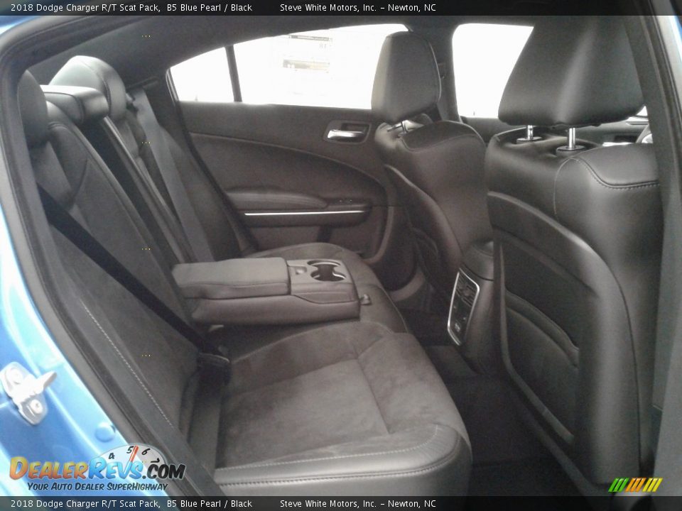 2018 Dodge Charger R/T Scat Pack B5 Blue Pearl / Black Photo #14