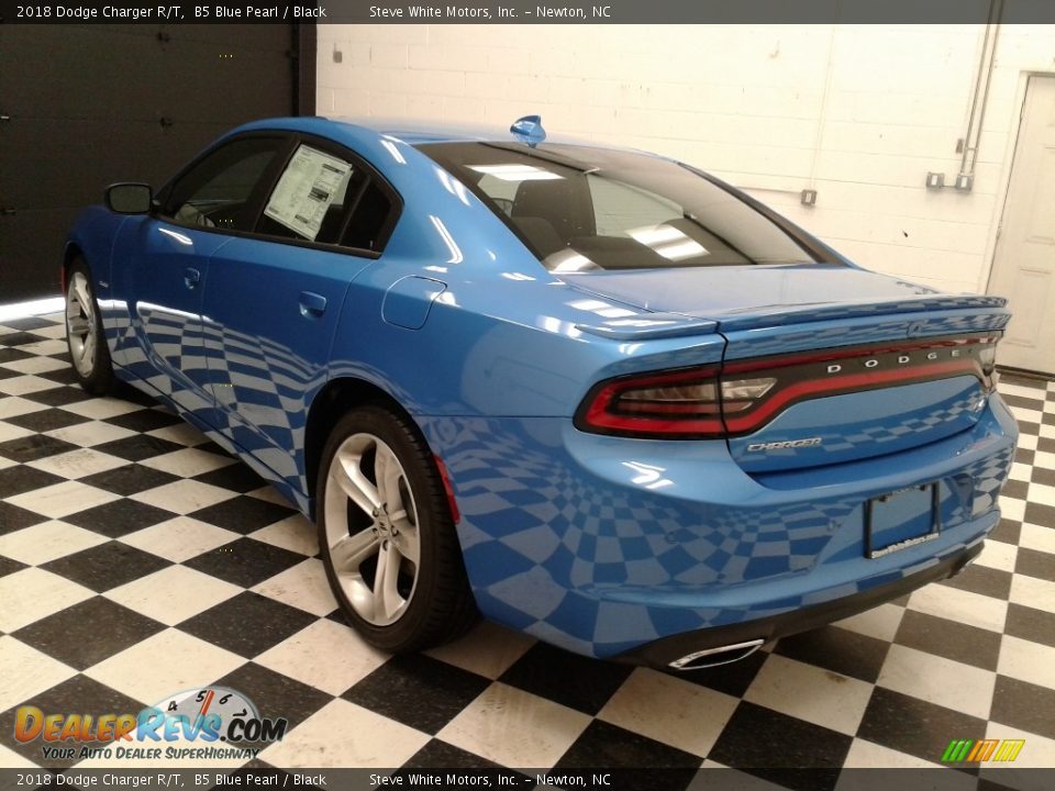2018 Dodge Charger R/T B5 Blue Pearl / Black Photo #8