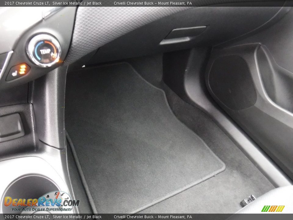 2017 Chevrolet Cruze LT Silver Ice Metallic / Jet Black Photo #24