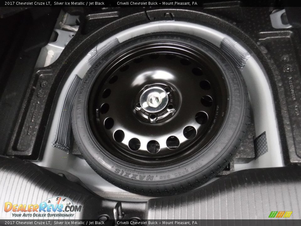 2017 Chevrolet Cruze LT Silver Ice Metallic / Jet Black Photo #30